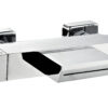 Thermostatische badmengkraan met waterval uitloop