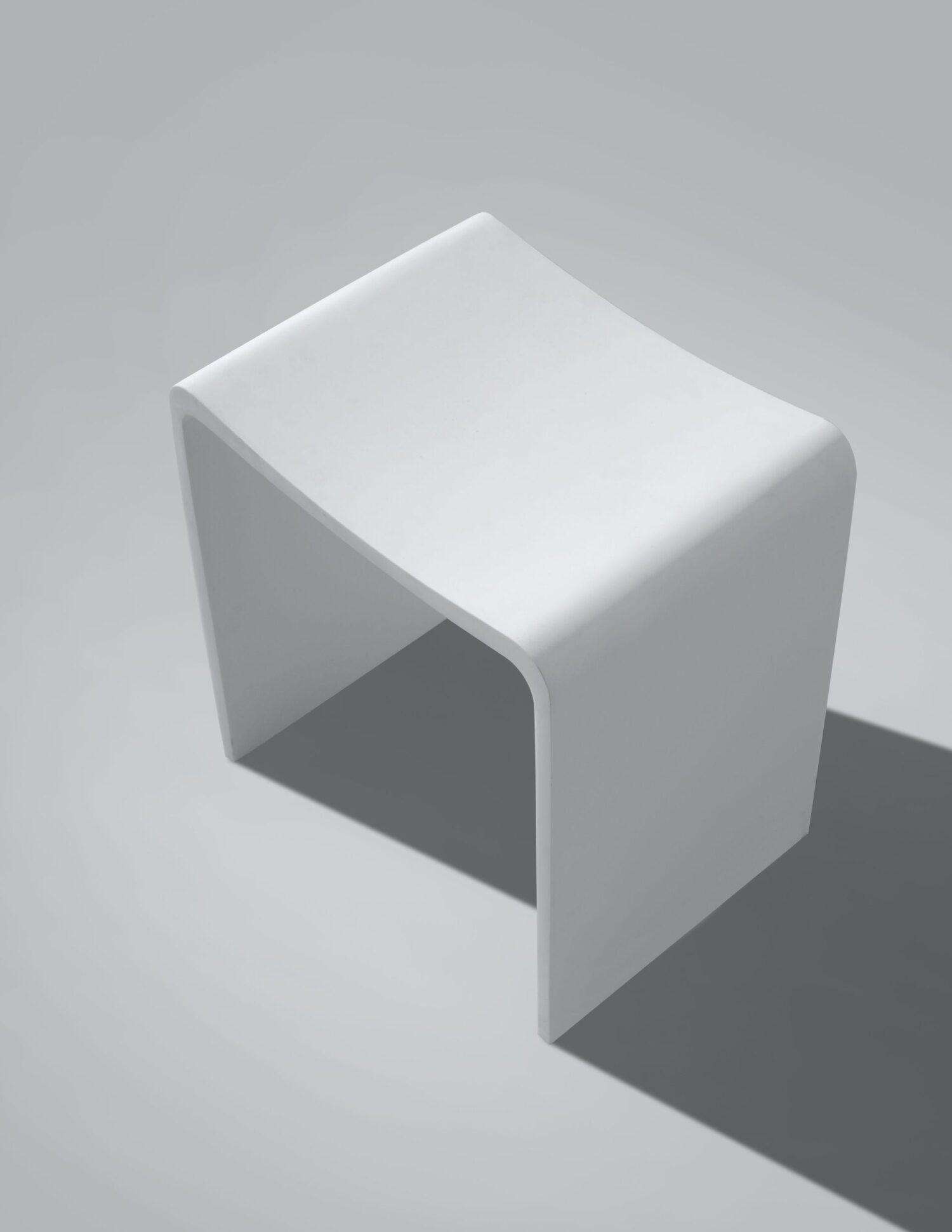 Solid Surface Hocker